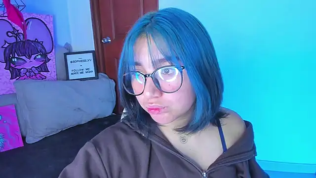 Snapshot of sophiievv chatting on 02/04/26, 08:03 sophiievv online show from 02/04/26, 08:03