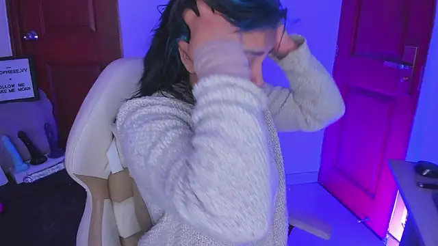 Snapshot of sophiievv chatting on 02/05/26, 08:02 sophiievv online show from 02/05/26, 08:02