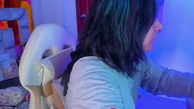 Snapshot of sophiievv chatting on 02/23/26, 07:55 sophiievv online show from 02/23/26, 07:55