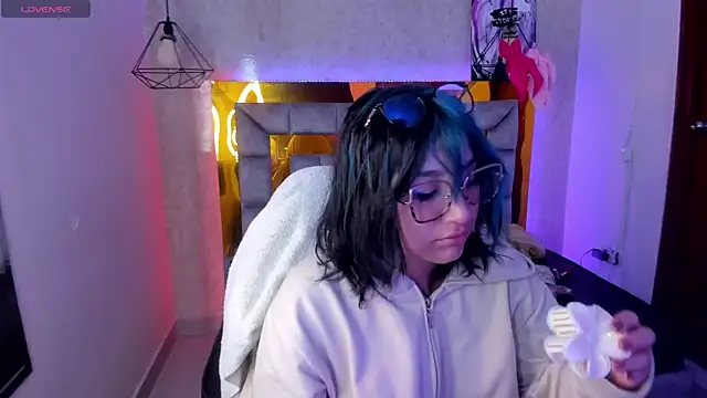 Snapshot of sophiievv chatting on 02/24/26, 11:25 sophiievv online show from 02/24/26, 11:25