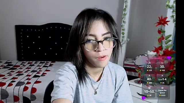 Coraline Playful online show from 09/18/25, 12:40