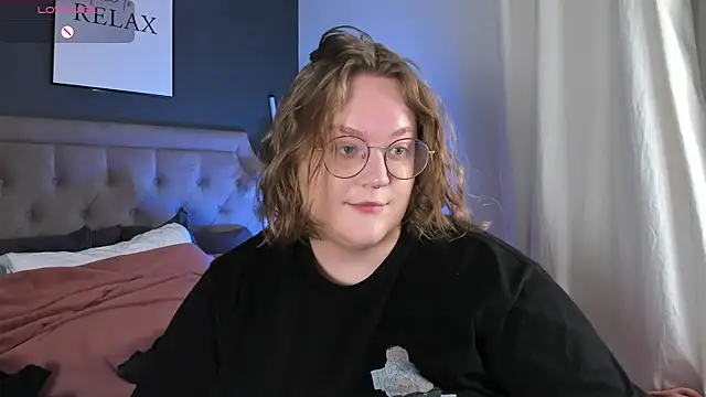 Snapshot of Alissa_S chatting on 10/08/25, 01:20 Alissa S online show from 10/08/25, 01:20