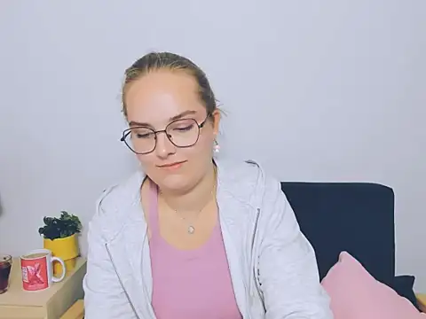 AliceCrazy69 online show from 10/02/25, 08:16