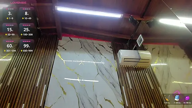 VictoriaDuart online show from 04/12/26, 08:36