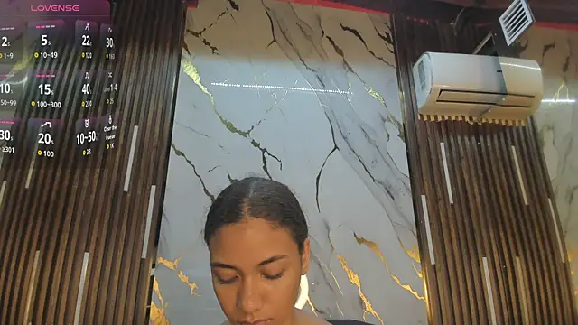 VictoriaDuart online show from 05/07/26, 08:03