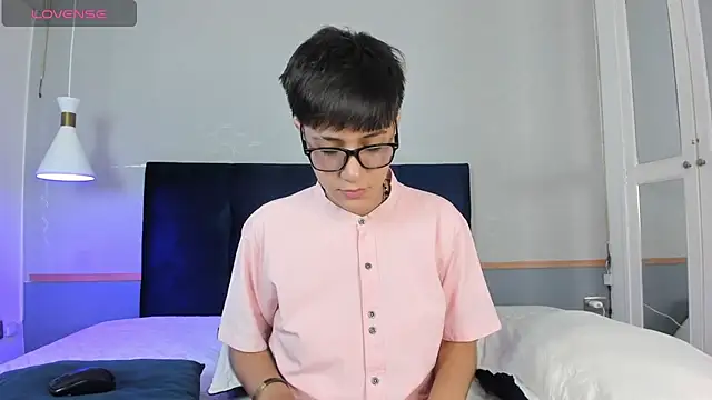 Tsuki Maru online show from 11/10/25, 09:36