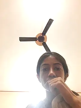 Evneet27 Saavu online show from 11/15/25, 11:10