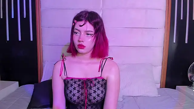 RebecaSnow online show from 11/11/25, 10:10