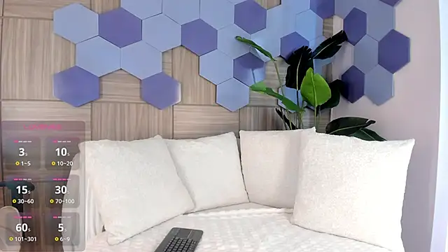 MilaGrace1 online show from 02/09/26, 11:25