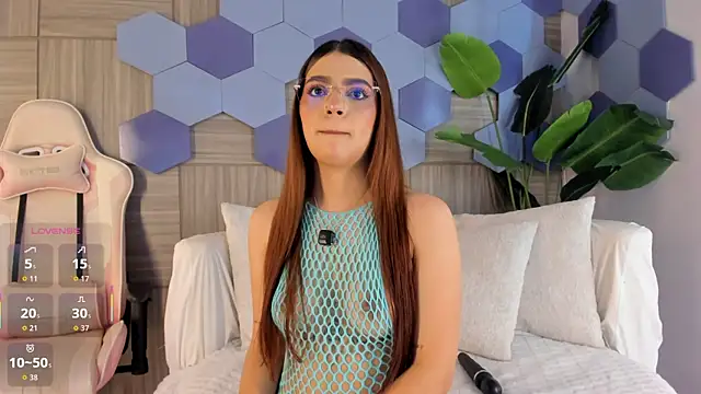 MilaGrace1 online show from 04/07/26, 10:15