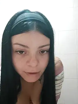 LunaJacobs online show from 10/30/25, 10:54