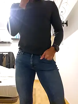 Latinfogoso84 online show from 11/18/25, 06:56