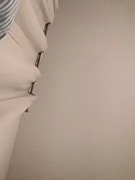 Snapshot of Jadriel23 chatting on 10/06/25, 04:32 Jadriel23 online show from 10/06/25, 04:32