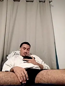 Snapshot of Jadriel23 chatting on 10/07/25, 04:31 Jadriel23 online show from 10/07/25, 04:31