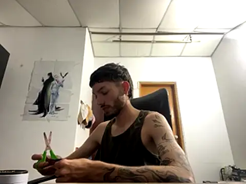 Snapshot of sarabiaarevalo chatting on 11/20/25, 04:12 sarabiaarevalo online show from 11/20/25, 04:12