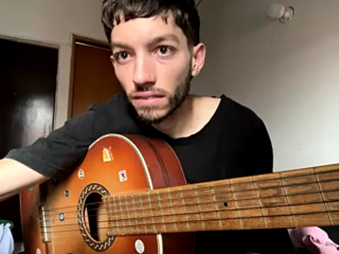 Snapshot of sarabiaarevalo chatting on 11/28/25, 09:06 sarabiaarevalo online show from 11/28/25, 09:06