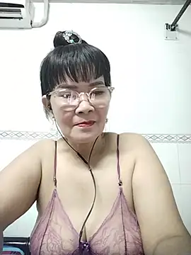 Snapshot of Ki_xxx chatting on 07/05/26, 12:06 Ki xxx online show from 07/05/26, 12:06