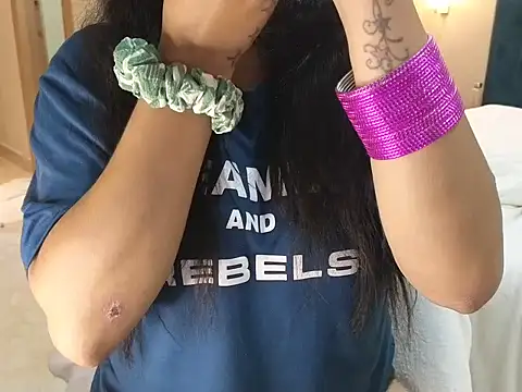 Snapshot of mansi201 chatting on 09/24/25, 03:48 mansi201 online show from 09/24/25, 03:48