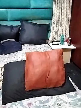 hemilynthomas2467 online show from 11/25/25, 08:09