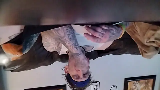 Snapshot of MRTATTWO chatting on 09/13/25, 01:16 MRTATTWO online show from 09/13/25, 01:16