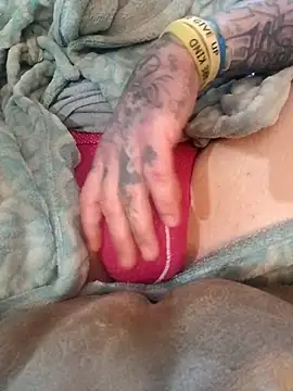 Snapshot of MRTATTWO chatting on 11/07/25, 05:46 MRTATTWO online show from 11/07/25, 05:46