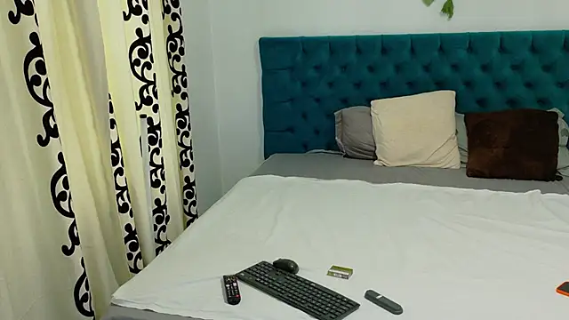 LexieRosse online show from 09/24/25, 05:55