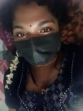 Snapshot of swetha01430 chatting on 09/13/25, 09:03 swetha01430 online show from 09/13/25, 09:03