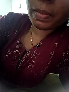 Snapshot of swetha01430 chatting on 09/21/25, 05:31 swetha01430 online show from 09/21/25, 05:31