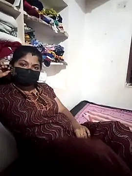 Snapshot of swetha01430 chatting on 10/02/25, 04:25 swetha01430 online show from 10/02/25, 04:25