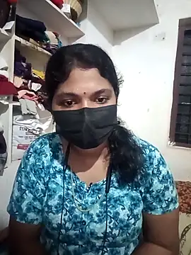 Snapshot of swetha01430 chatting on 10/08/25, 04:04 swetha01430 online show from 10/08/25, 04:04