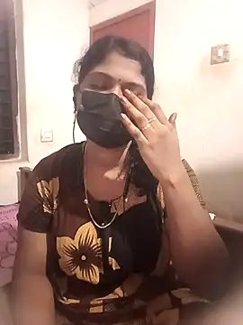 Snapshot of swetha01430 chatting on 10/24/25, 04:36 swetha01430 online show from 10/24/25, 04:36