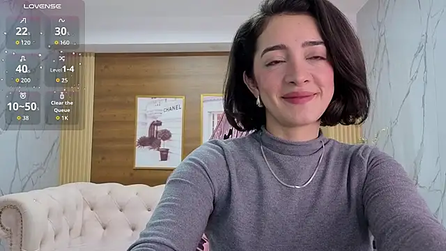 sara lopez s online show from 04/24/26, 01:57