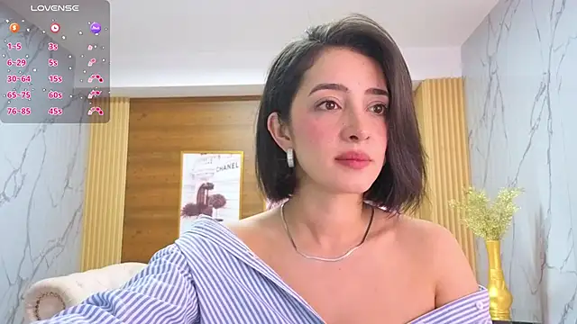 sara lopez s online show from 05/23/26, 01:48