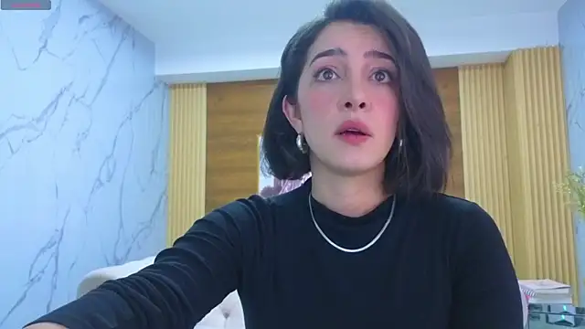 sara lopez s online show from 07/10/26, 01:58