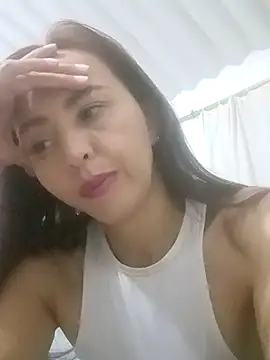 Snapshot of zaira_spice chatting on 05/30/26, 11:13 zaira spice online show from 05/30/26, 11:13