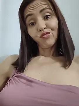 Snapshot of zaira_spice chatting on 07/17/26, 11:20 zaira spice online show from 07/17/26, 11:20