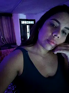 GabyMontenegro online show from 09/30/25, 11:15