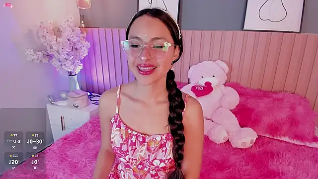 Annie  2 online show from 10/04/25, 12:03