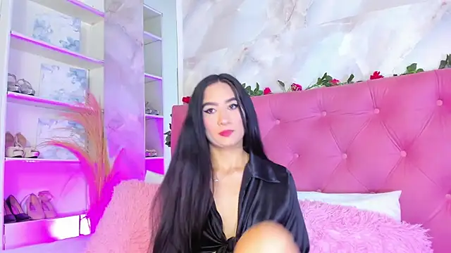 Nicolqueen  online show from 11/10/25, 11:09