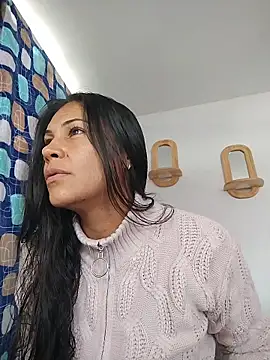 KittyHoleshot87 online show from 02/09/26, 04:00