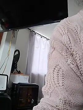 KittyHoleshot87 online show from 03/25/26, 03:40