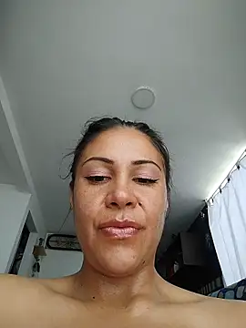 KittyHoleshot87 online show from 04/09/26, 06:57