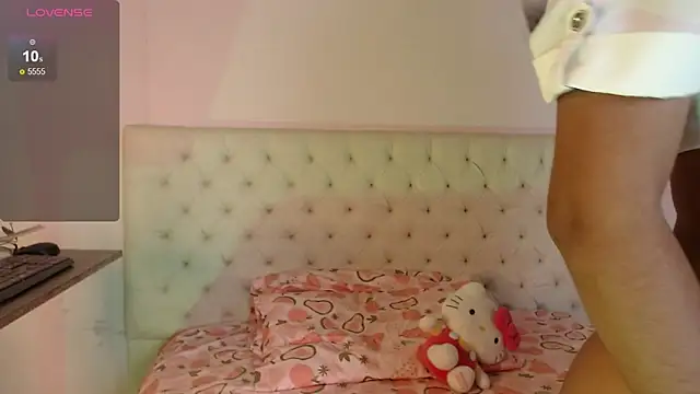 kiity horny  online show from 03/25/26, 11:05