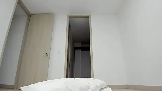 Meganbelford1 online show from 09/14/25, 04:00