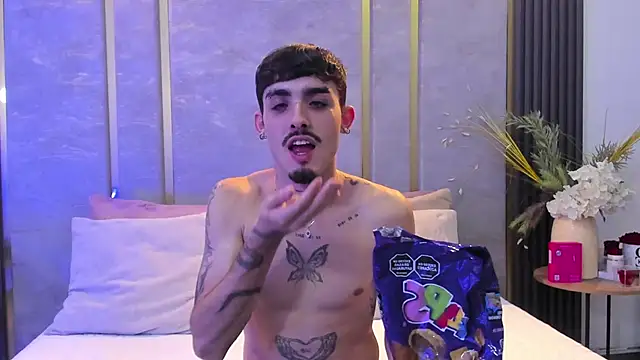 NikoStone  online show from 10/03/25, 04:31