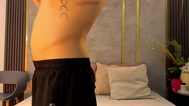 NikoStone  online show from 10/23/25, 04:23