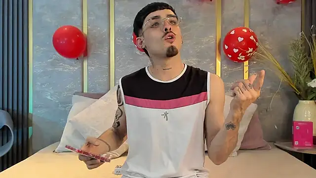 NikoStone  online show from 02/14/26, 04:42