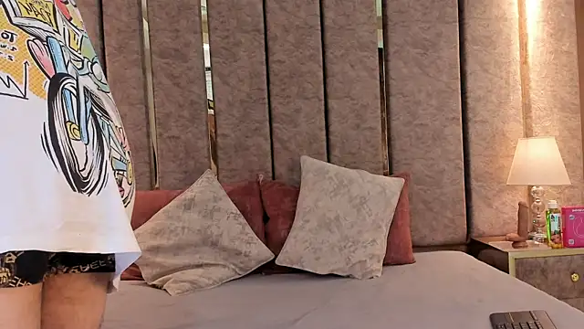 NikoStone  online show from 03/25/26, 05:02