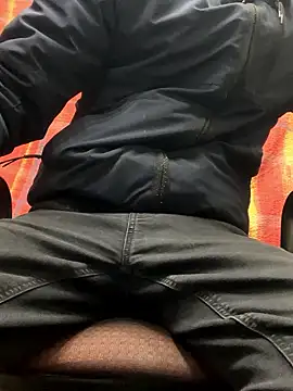 Snapshot of bmwe71 chatting on 01/07/26, 02:41 bmwe71 online show from 01/07/26, 02:41