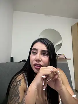 Snapshot of Sophie_Dreamss chatting on 06/26/26, 10:58 Sophie Dreamss online show from 06/26/26, 10:58